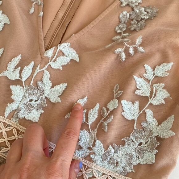 WAYF Oakfield Sky Blue, Gray, & Tan Embroidered Lace Maxi Dress Size Medium - Picture 11 of 16